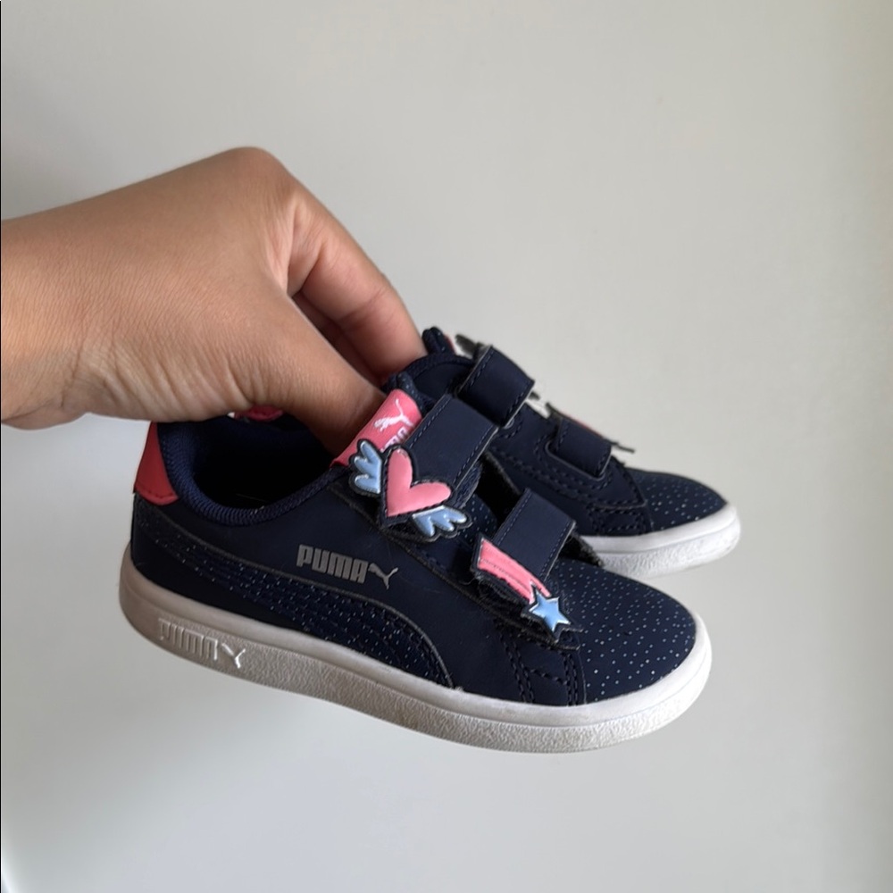 Puma Soft Foam Sneakers size 5